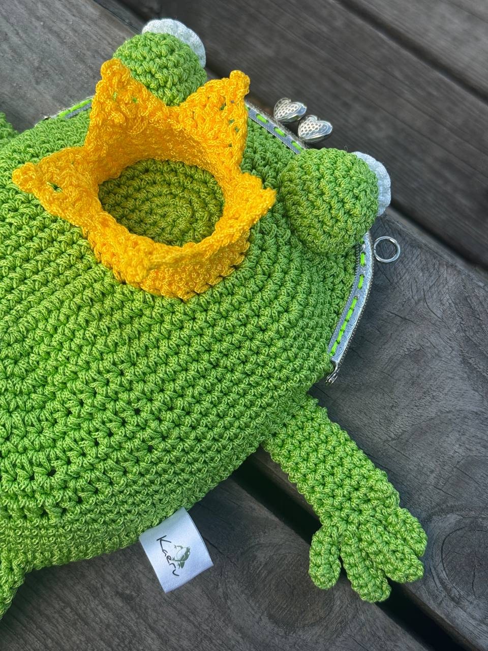 Queen Frog Bag