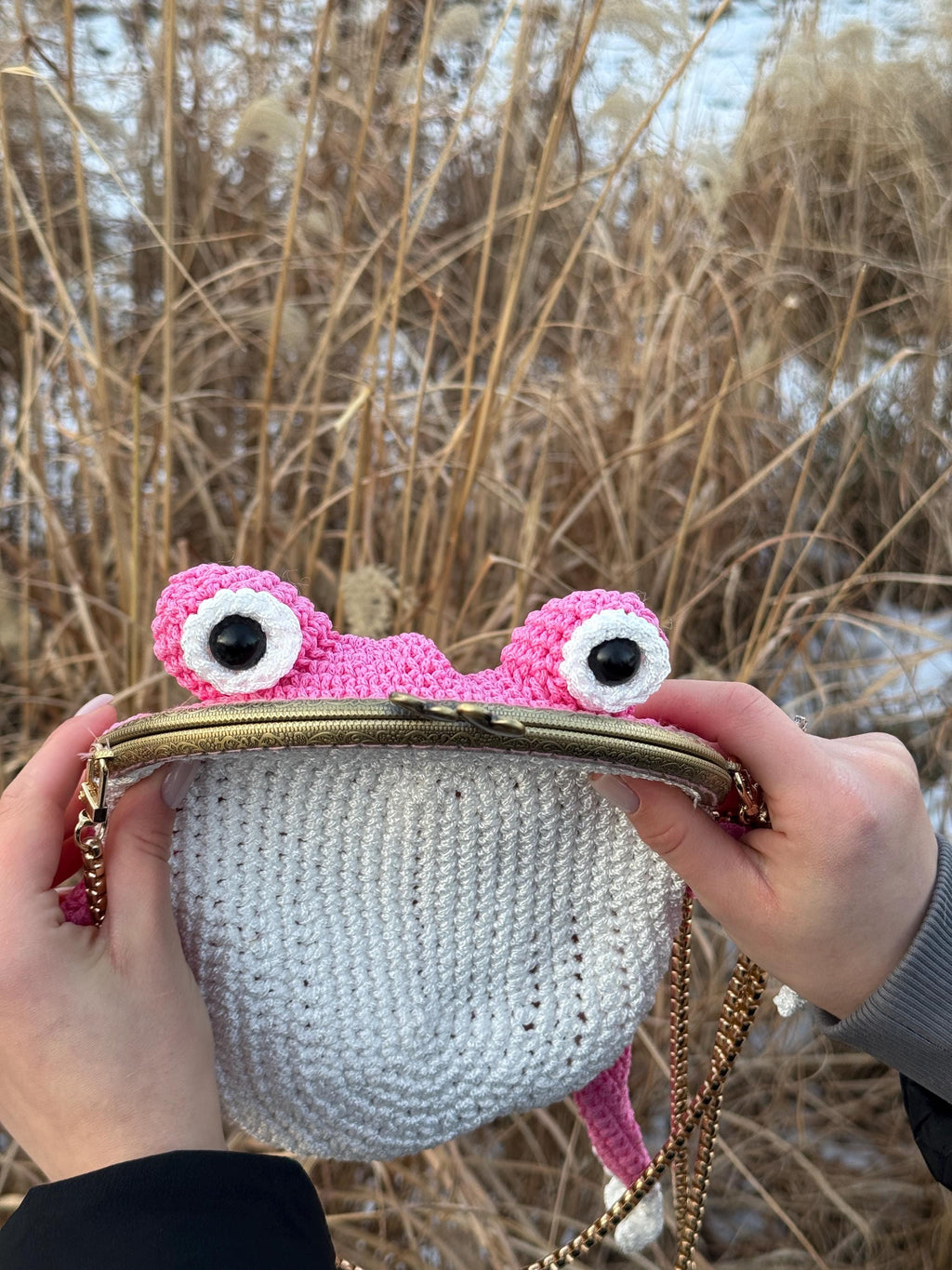 Pink Frog Bag with Cat Patches – Cute Crochet Frog Purse, Wallet or Cosmetic Bag