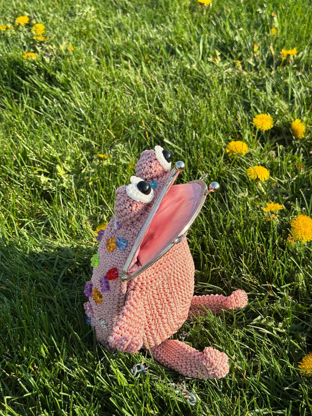Pink Crochet Frog Bag with Gummy Bears – Handmade Shoulder & Crossbody Bag