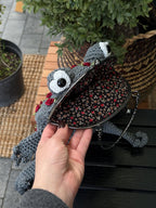 Crochet Frog Purse – Cute Handmade Frog Bag with Roses – Animal Shaped Clutch – Kawaii Cottagecore Gift