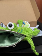 Green Minimalist Frog Bag – Simple Crochet Frog Purse, Handmade Frog Crossbody Bag