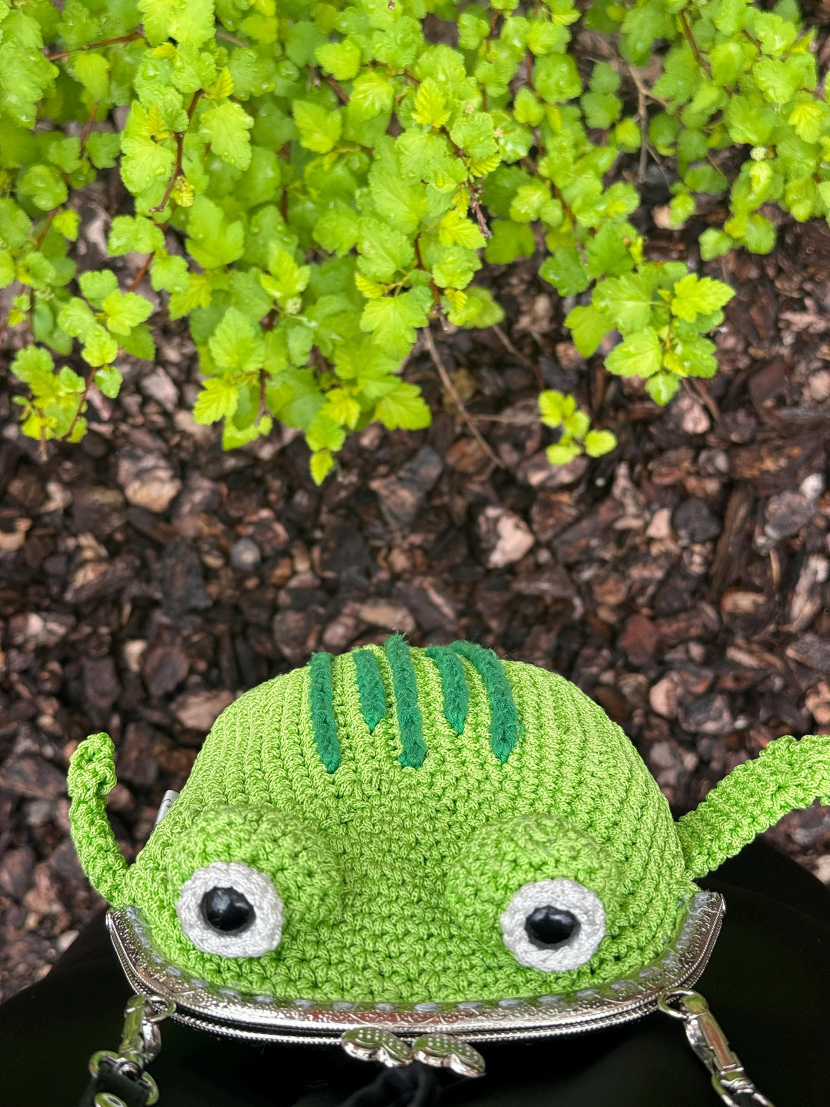 Green Minimalist Frog Bag – Simple Crochet Frog Purse, Handmade Frog Crossbody Bag