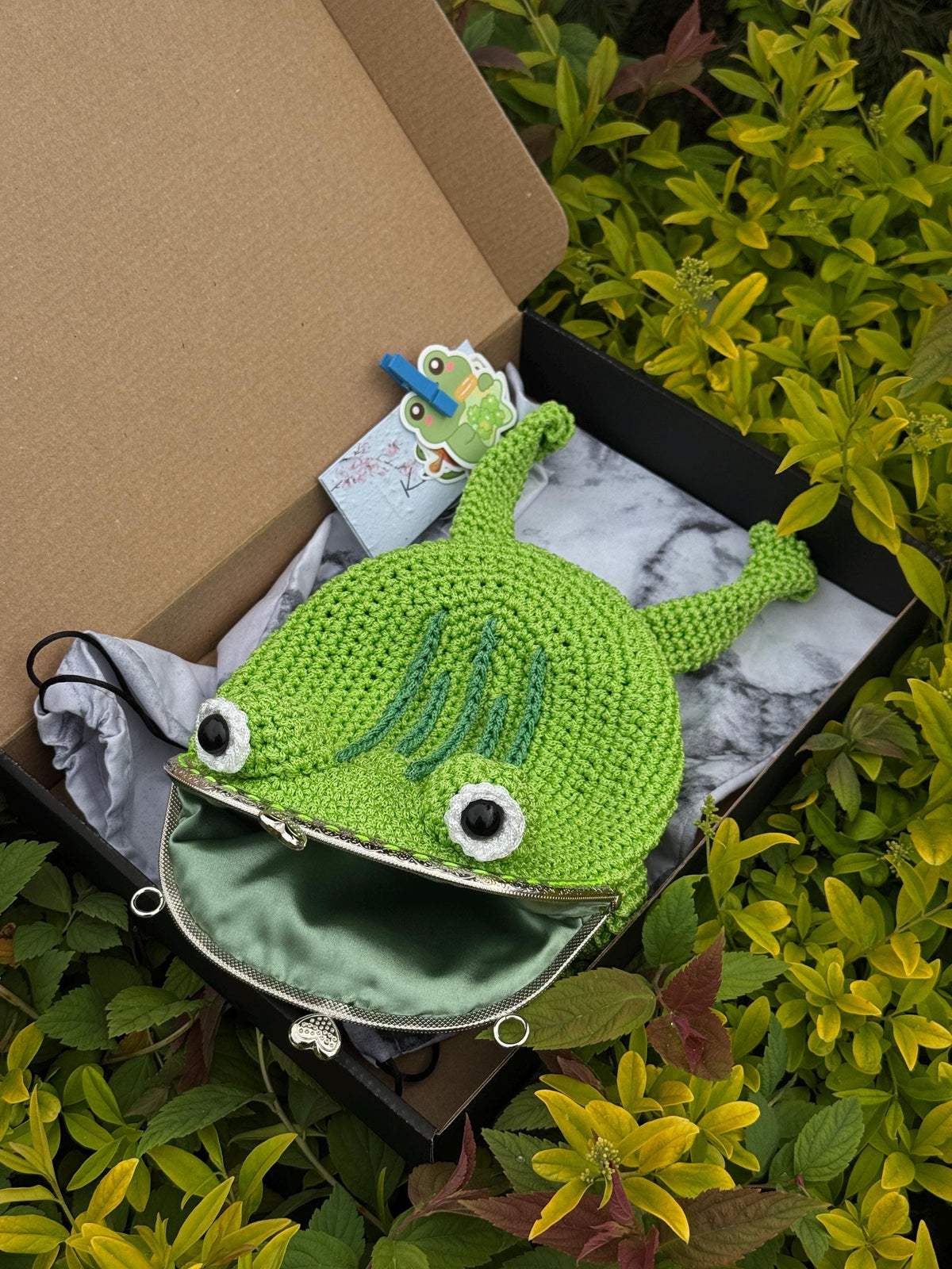 Green Minimalist Frog Bag – Simple Crochet Frog Purse, Handmade Frog Crossbody Bag