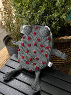Crochet Frog Purse – Cute Handmade Frog Bag with Roses – Animal Shaped Clutch – Kawaii Cottagecore Gift