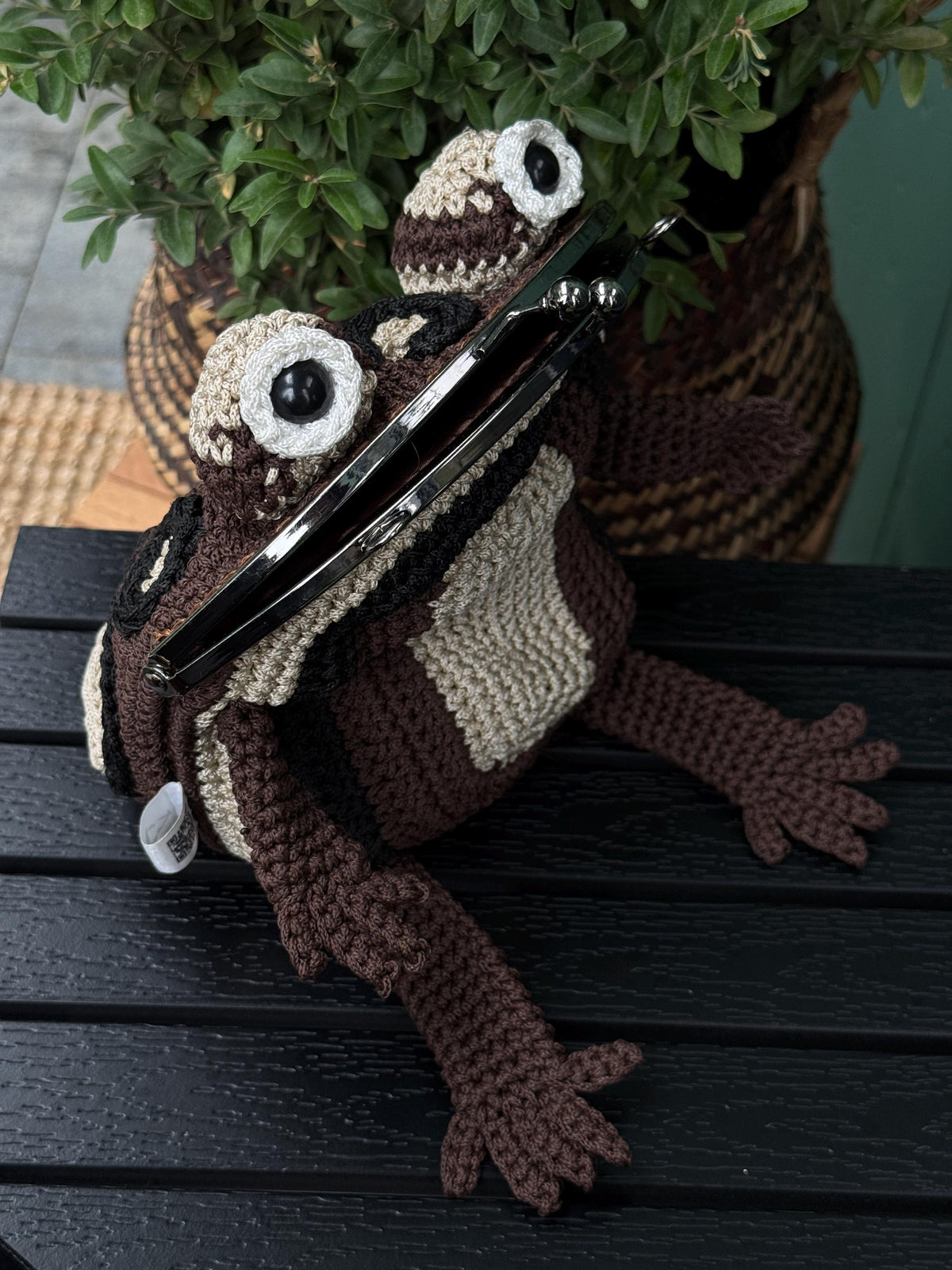 Handmade Leopard Frog Bag – Crochet Purse with Clasp Closure