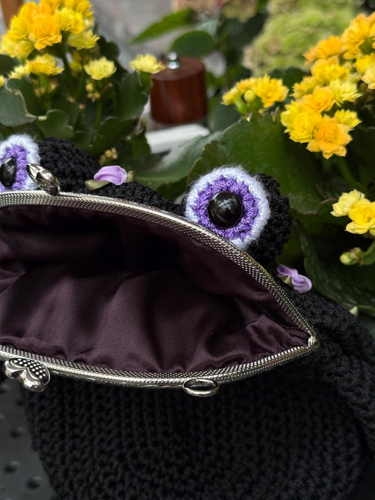 Black Crochet Frog Bag with Purple Roses – Handmade Frog Purse with Kiss Clasp and Chain Strap – Romantic Dark Frog Crossbody