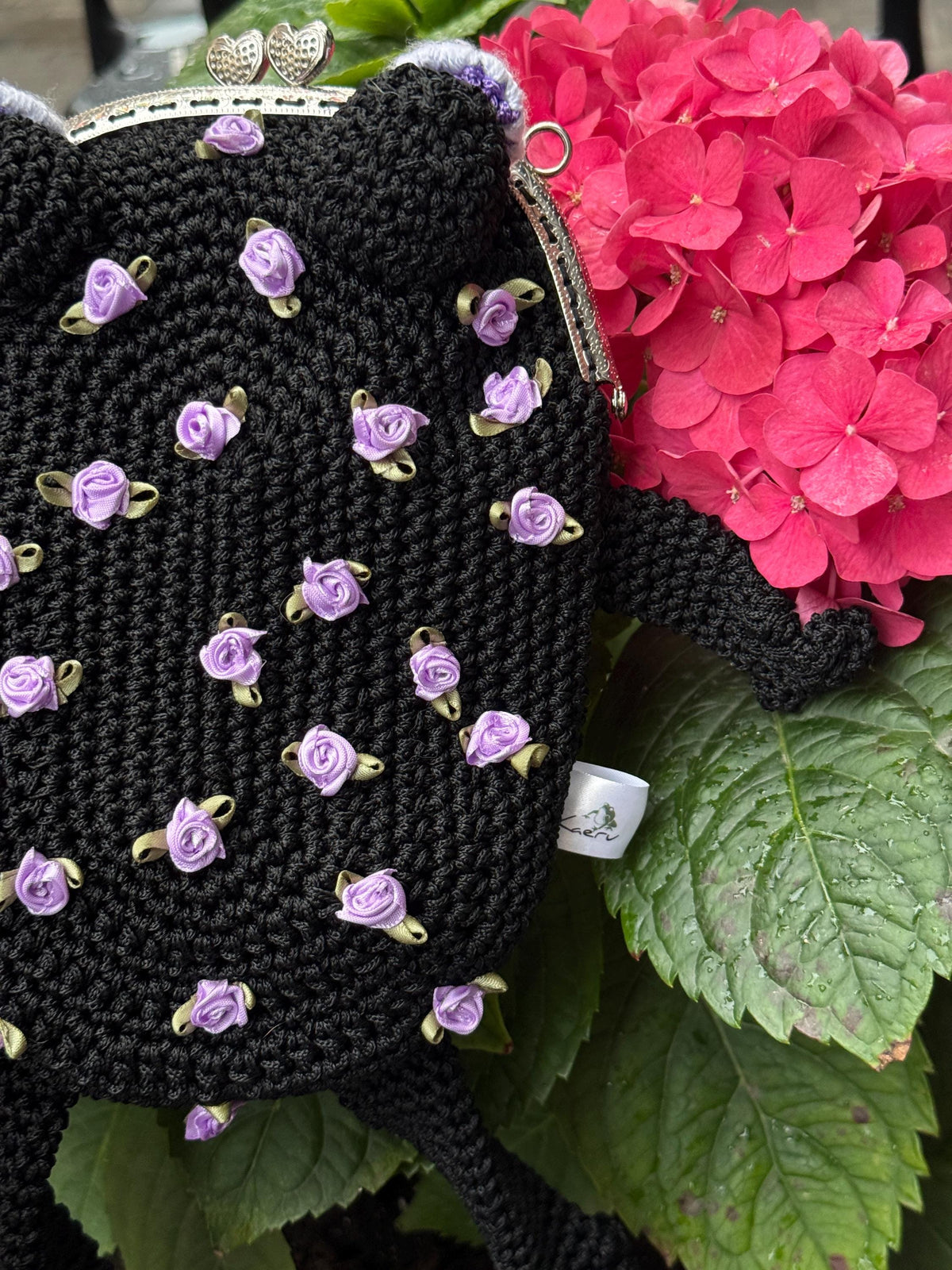 Black Crochet Frog Bag with Purple Roses – Handmade Frog Purse with Kiss Clasp and Chain Strap – Romantic Dark Frog Crossbody