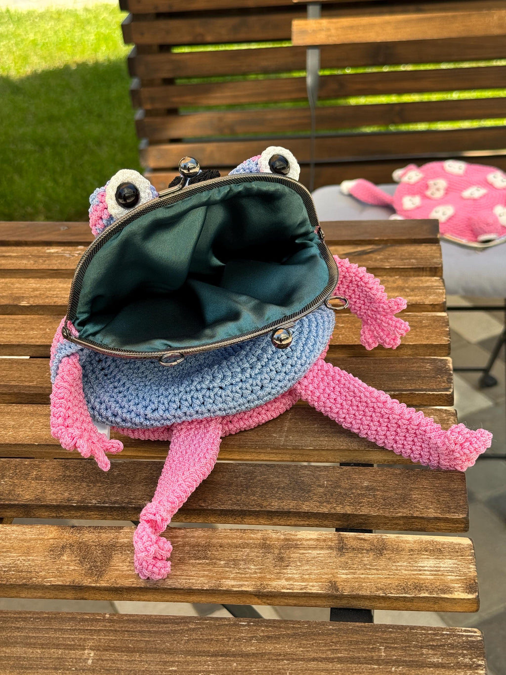 Pink Crochet Frog Bag – Handmade Leopard Frog Purse, Kawaii Frog Handbag, Cute frog Gift
