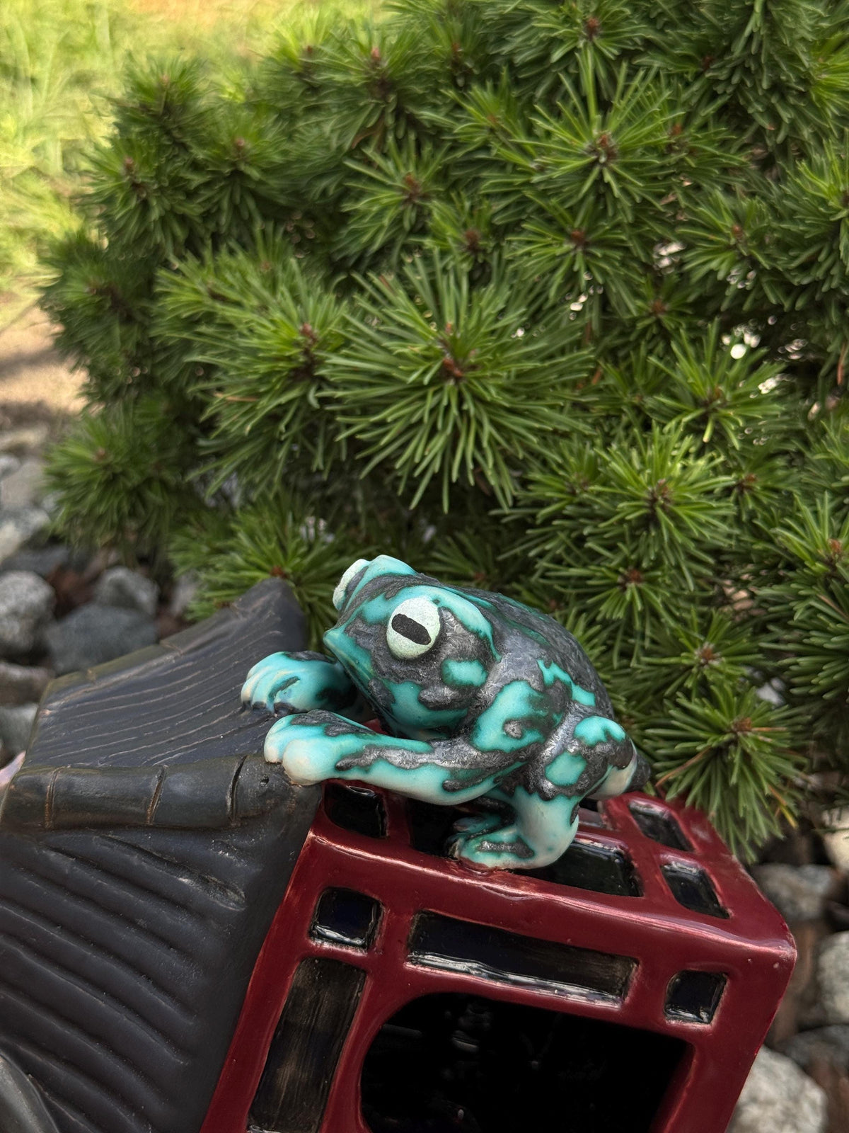Ceramic Frog Oil Burner, Frog House Lamp, Aromatherapy Decor, Handmade Ceramic Frog House, Cottagecore Gift, Frog Lover Gift