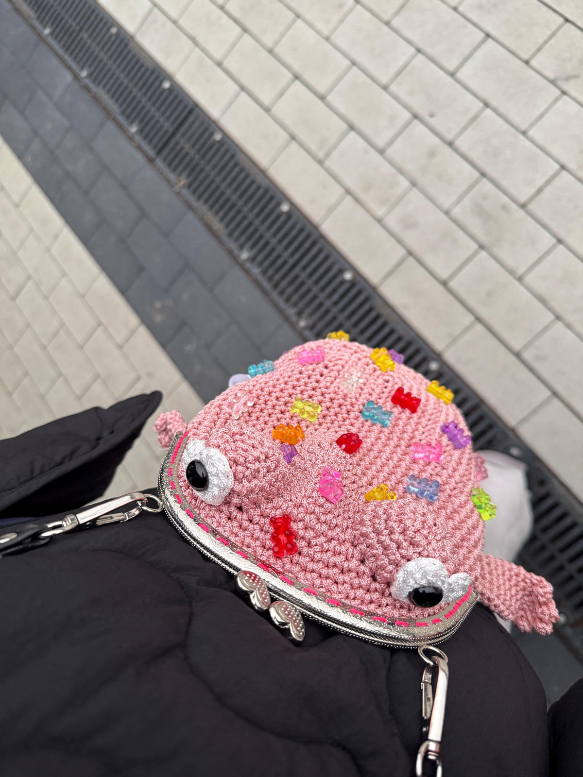 Pink Crochet Frog Bag with Gummy Bears – Handmade Shoulder & Crossbody Bag