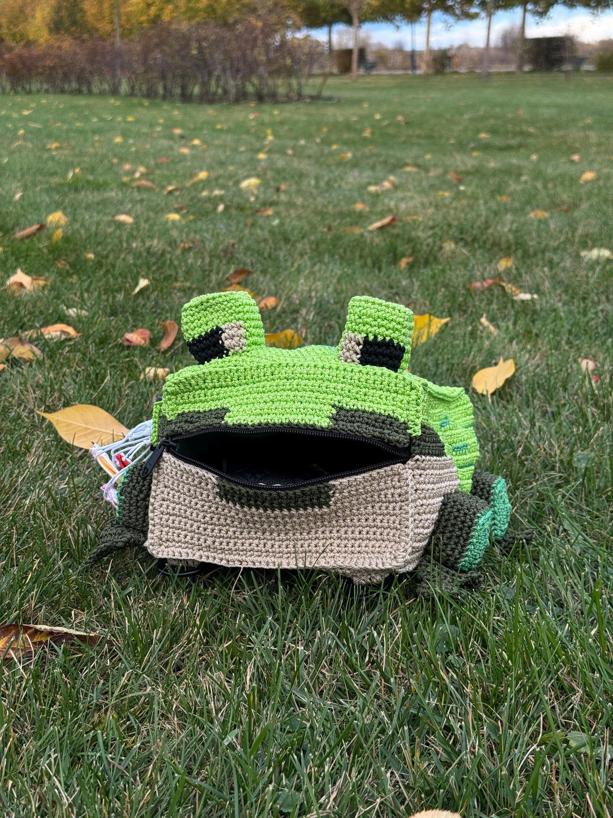 Square Crochet Frog Backpack – Handmade Frog Bag with Zipper & Satin Lining