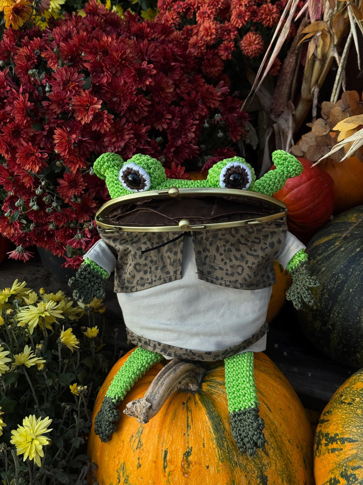 Crochet Frog Bag with Swamp Vibes – Handmade Frog Purse