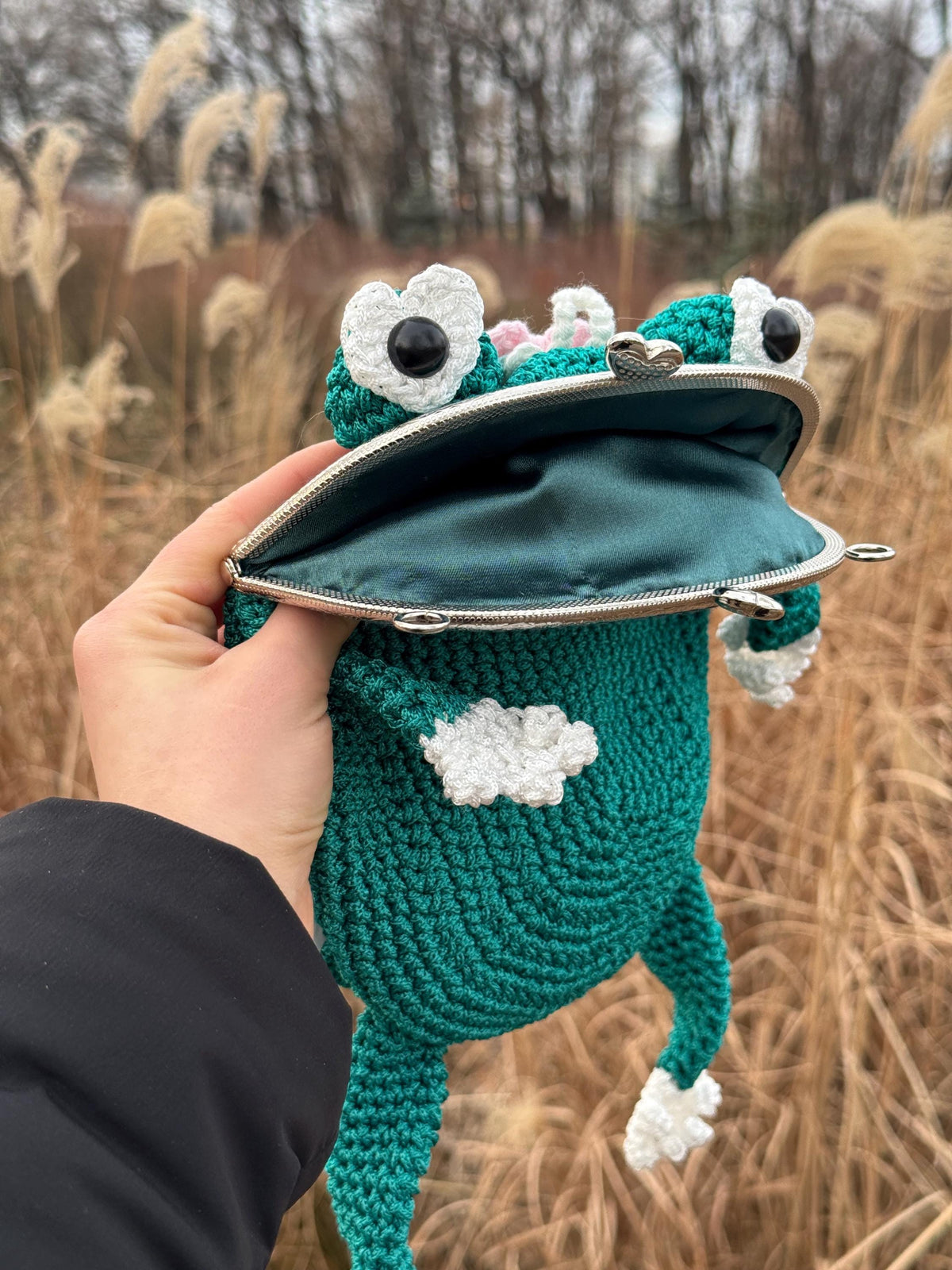Frog Purse – Handmade Crochet Crossbody Bag, Unique Cute Accessory