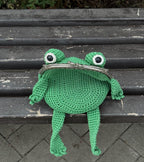 Realistic Green Crochet Frog Bag - Handmade Nature-Inspired Design