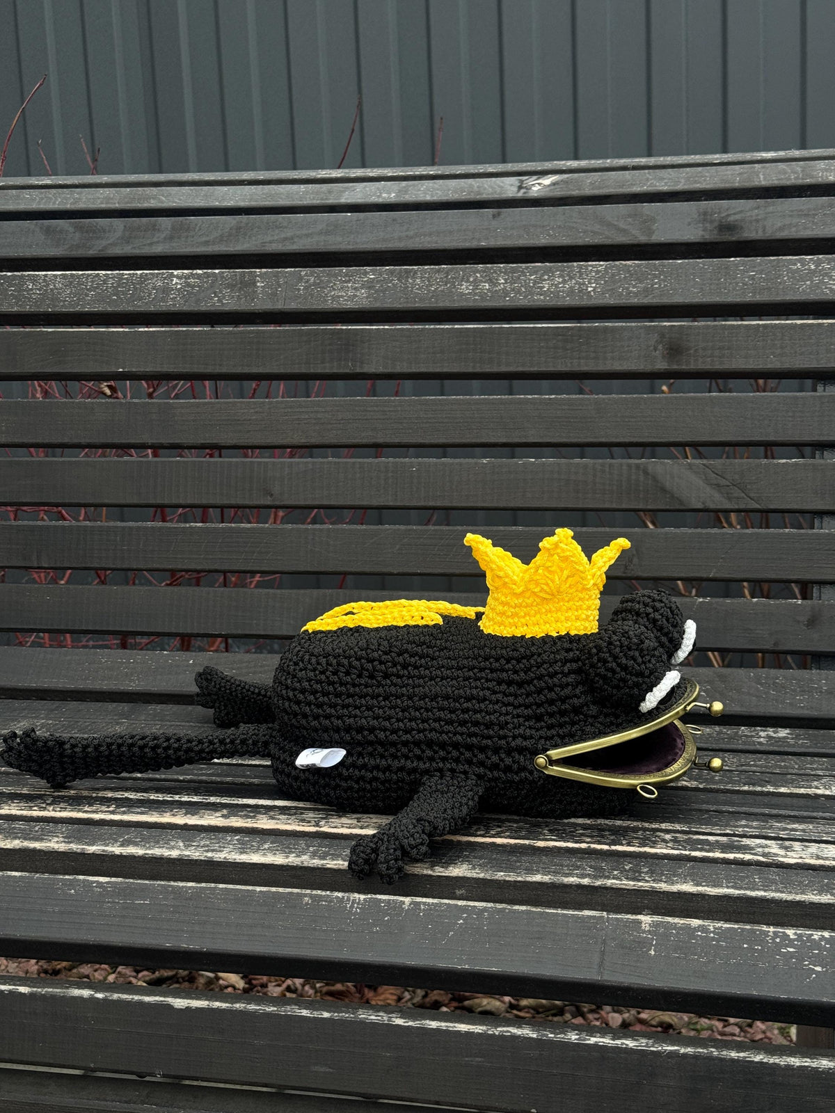 Frog King Bag – Handmade Black Frog Purse with Golden Crown