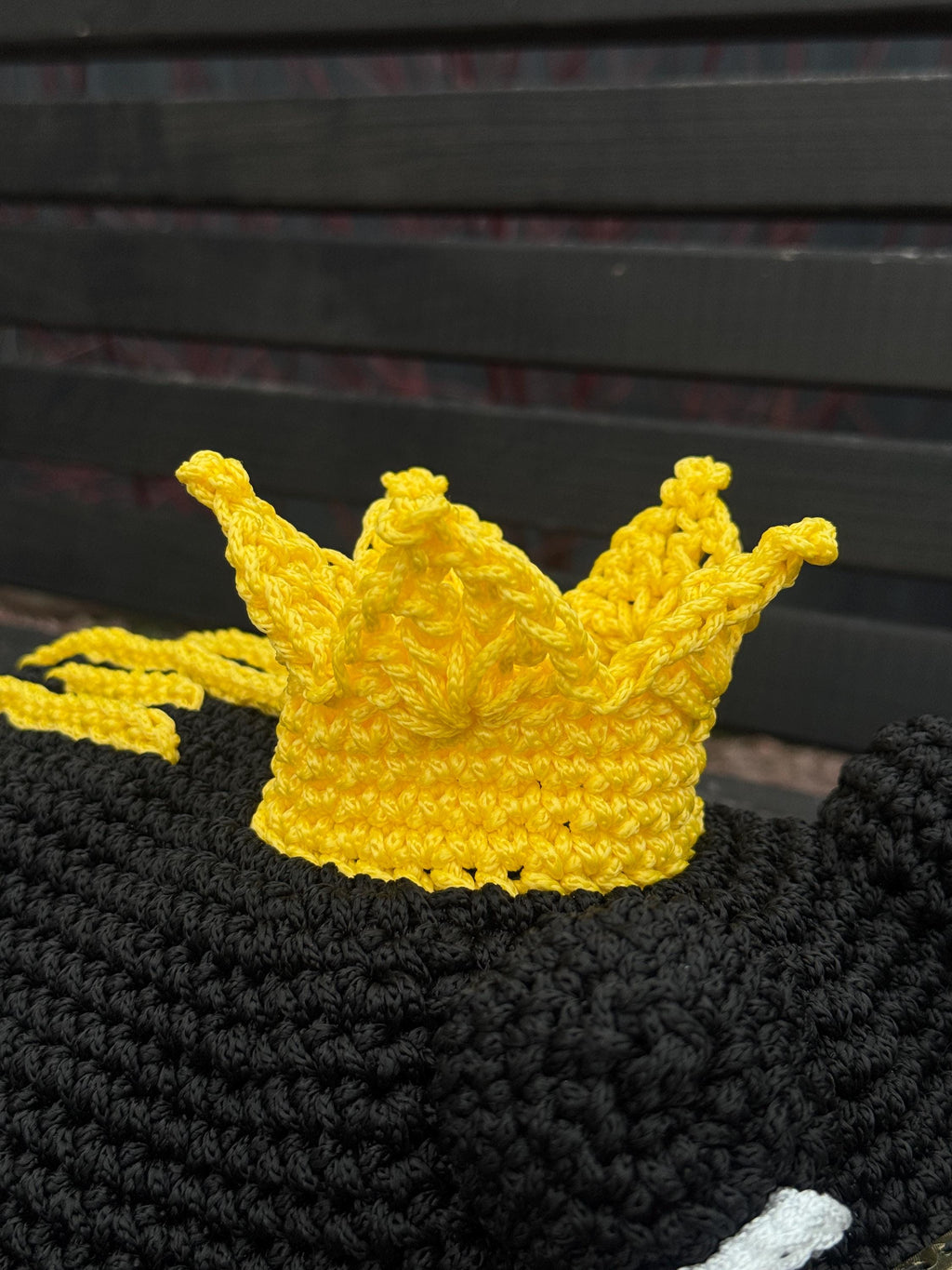 Frog King Bag – Handmade Black Frog Purse with Golden Crown