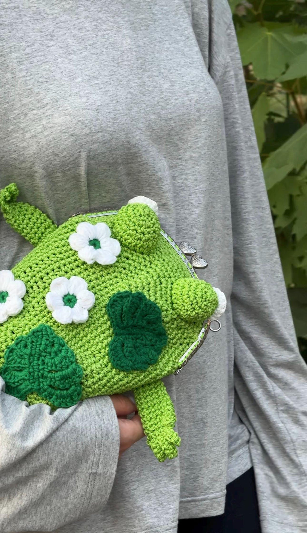 Green Frog Purse with Flowers and Leaves – Crochet Frog bag