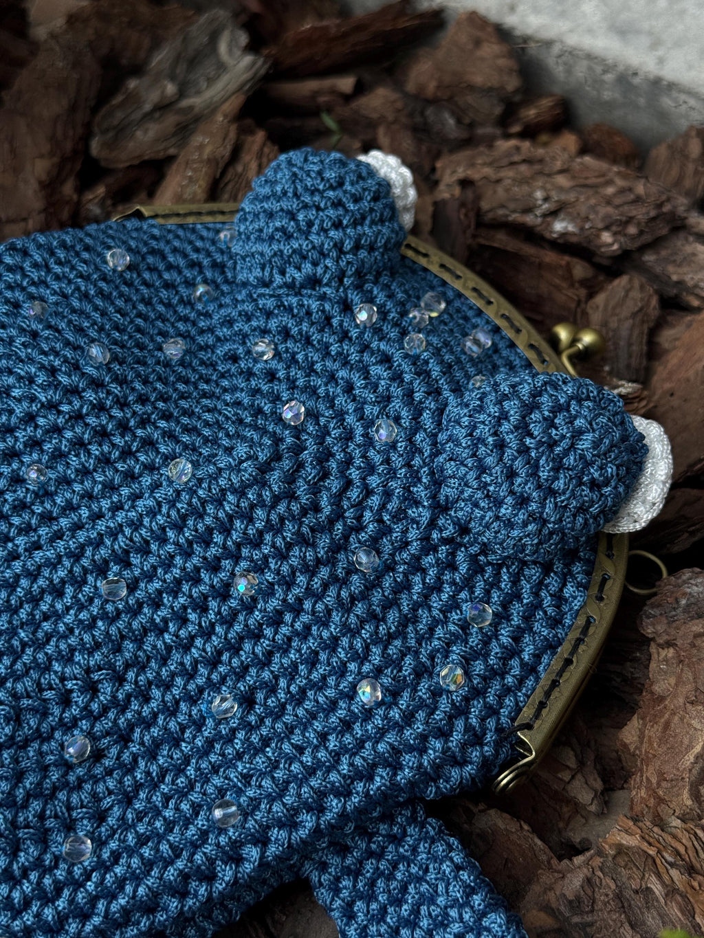 Crochet Frog Bag – Handmade Kawaii Frog Purse – Beaded Crossbody Bag – Czech Glass Beads