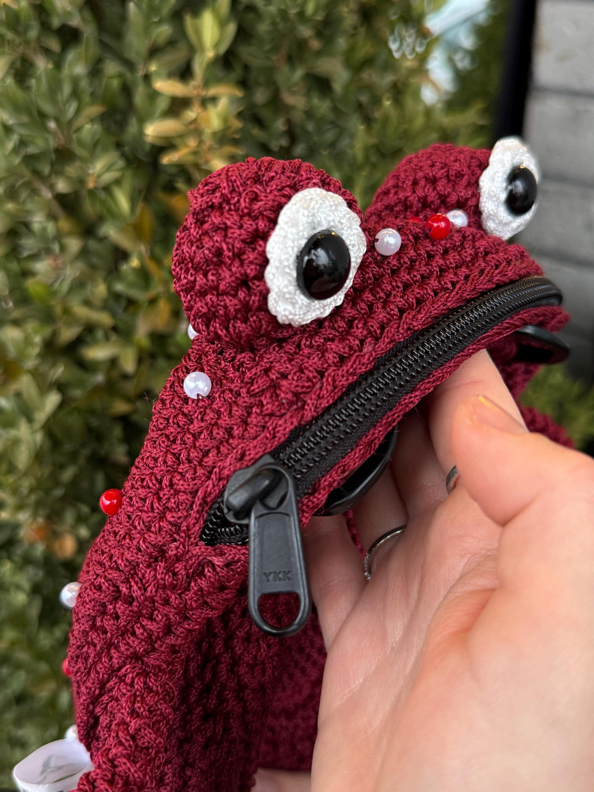 Red Crochet Frog Purse with Beaded Details – Handmade Shoulder & Crossbody Purse