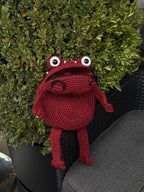 Red Crochet Frog Purse with Beaded Details – Handmade Shoulder & Crossbody Purse