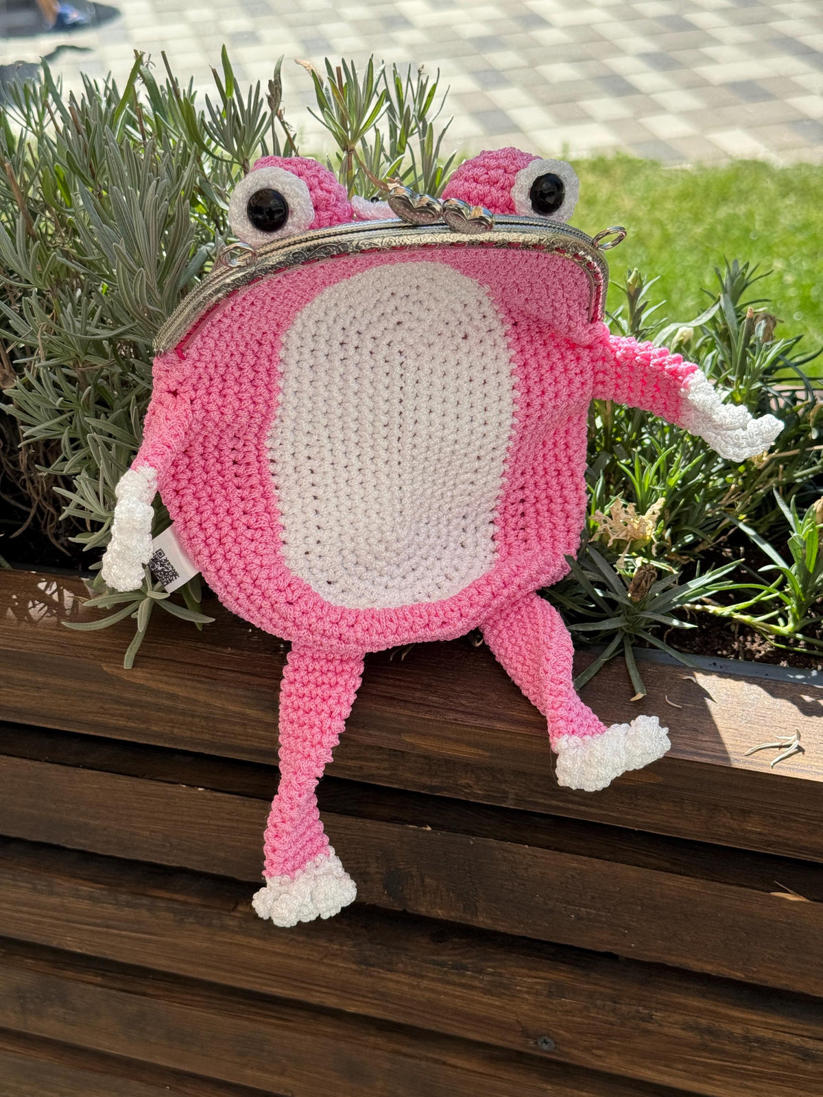Pink Frog Bag with Cat Patches – Cute Crochet Frog Purse, Wallet or Cosmetic Bag