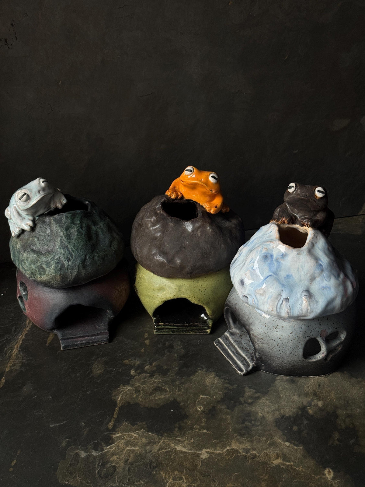 Aromatherapy Lamp – Handmade Ceramic Frog House