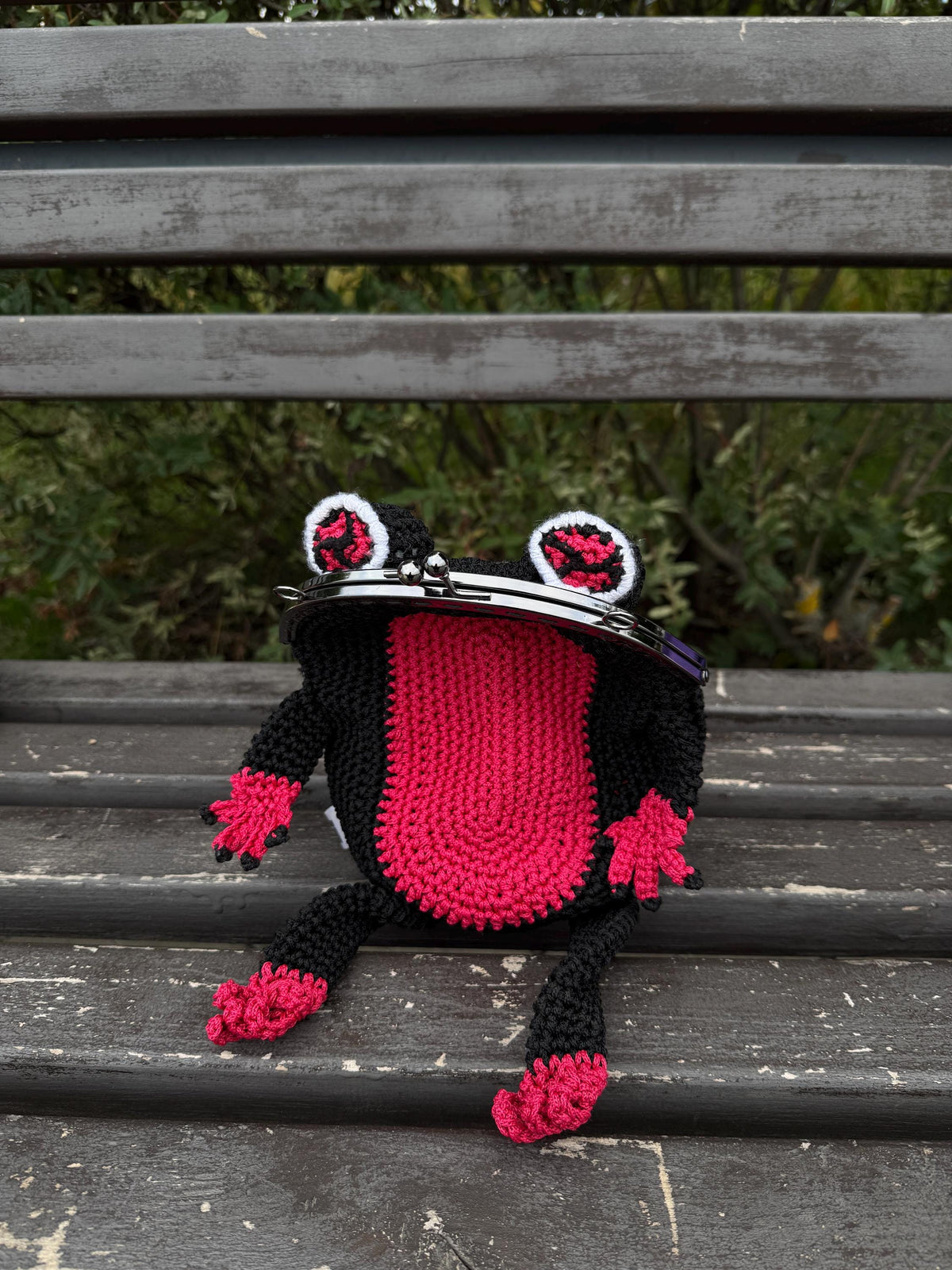 Crochet Frog Bag in Dark Anime Style – Handmade Frog Purse with Red Clouds