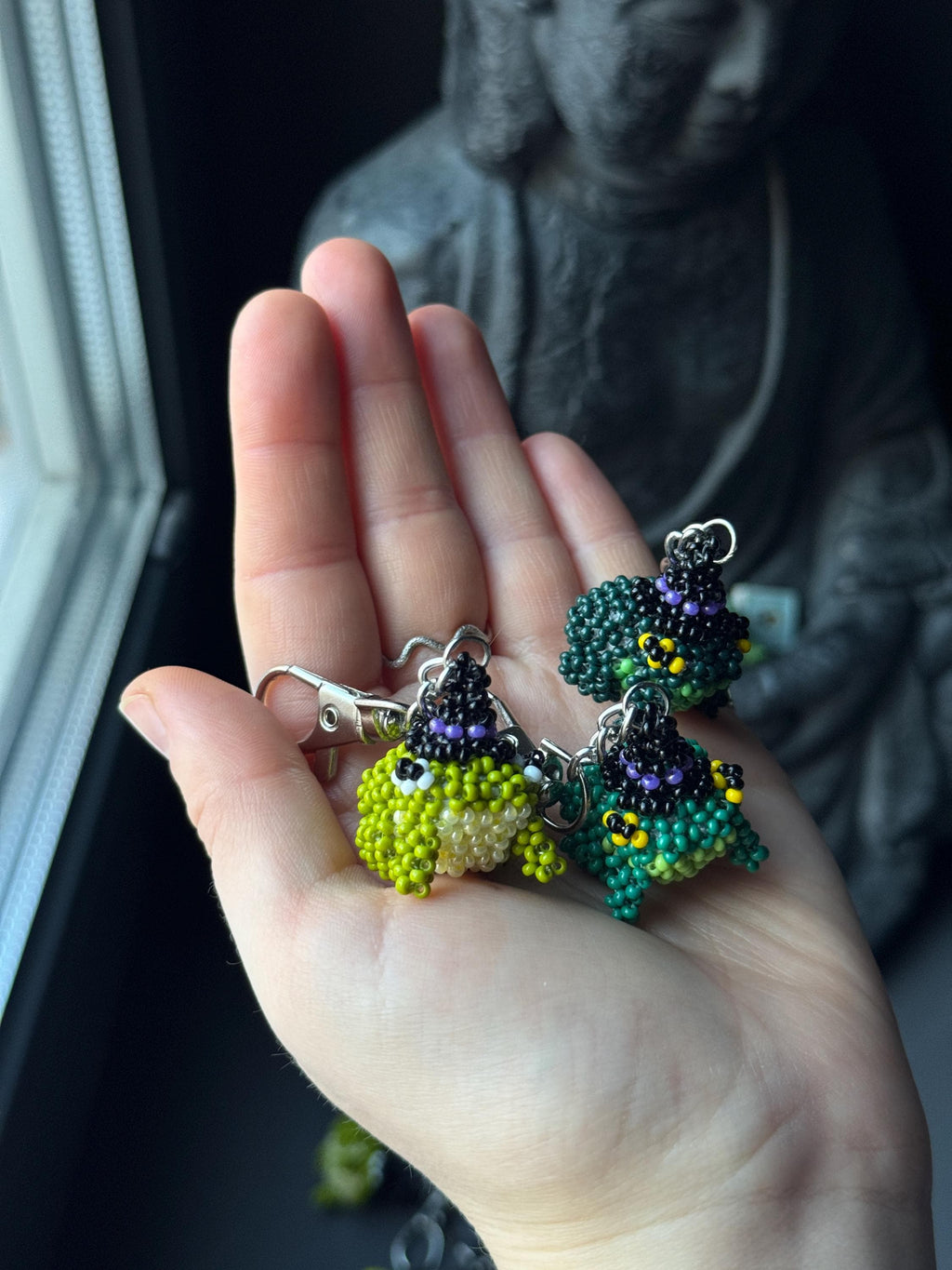 Handmade Beaded Frog Keychain, Cute Frog Charm, Frog Keyring, Gift for Frog Lovers