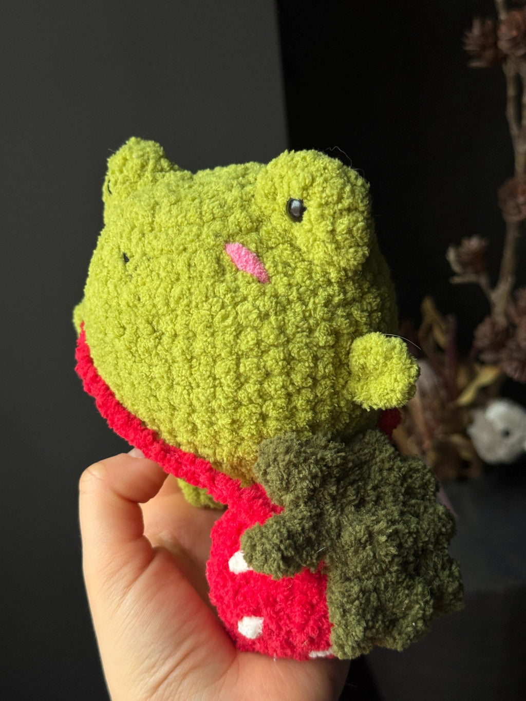 Handmade Plush Frog Toy – Soft Velvet Crochet Frog, Cute Amigurumi Frog Doll