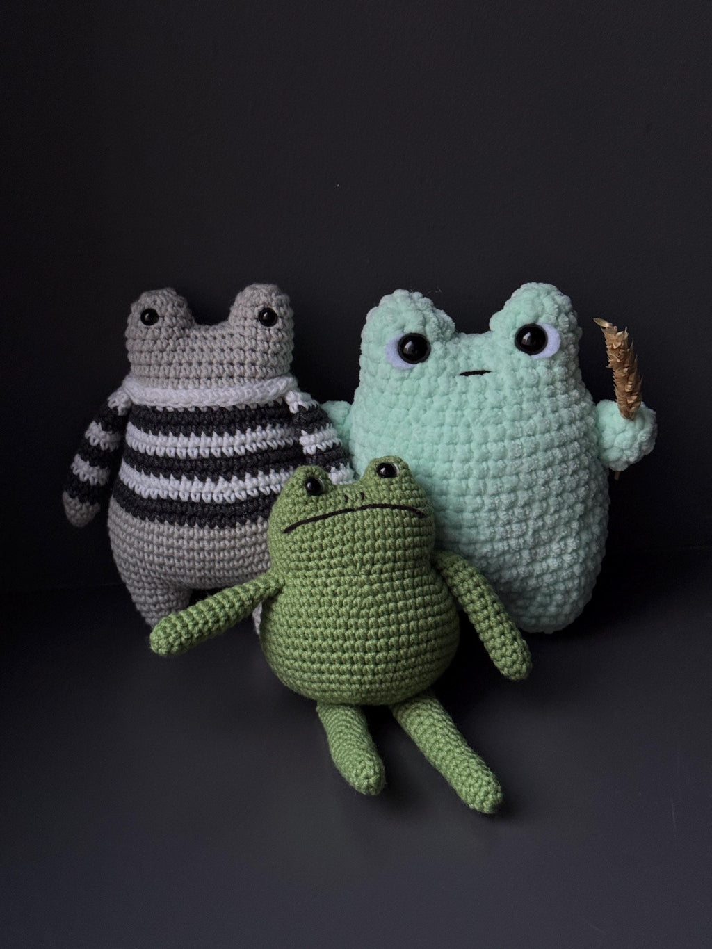 Crochet Frog Plush – Handmade Frog Toy, Soft Amigurumi Frog, Cute Frog Doll, Cozy Frog Decor