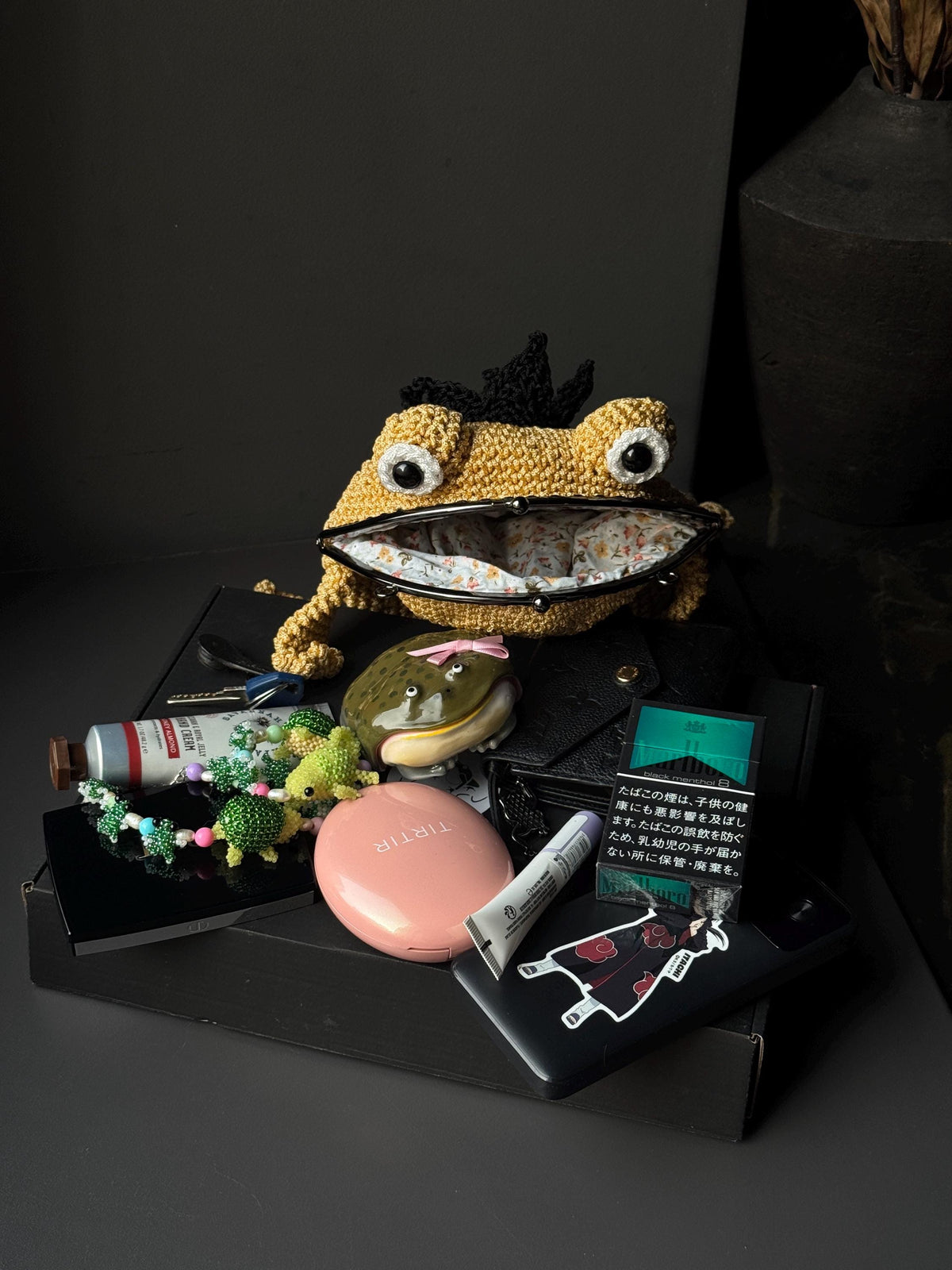 Crochet Frog Bag – Yellow Frog Purse with Black Crown – Kawaii Handmade Animal Bag – Frog Gift – Cute Coin Purse