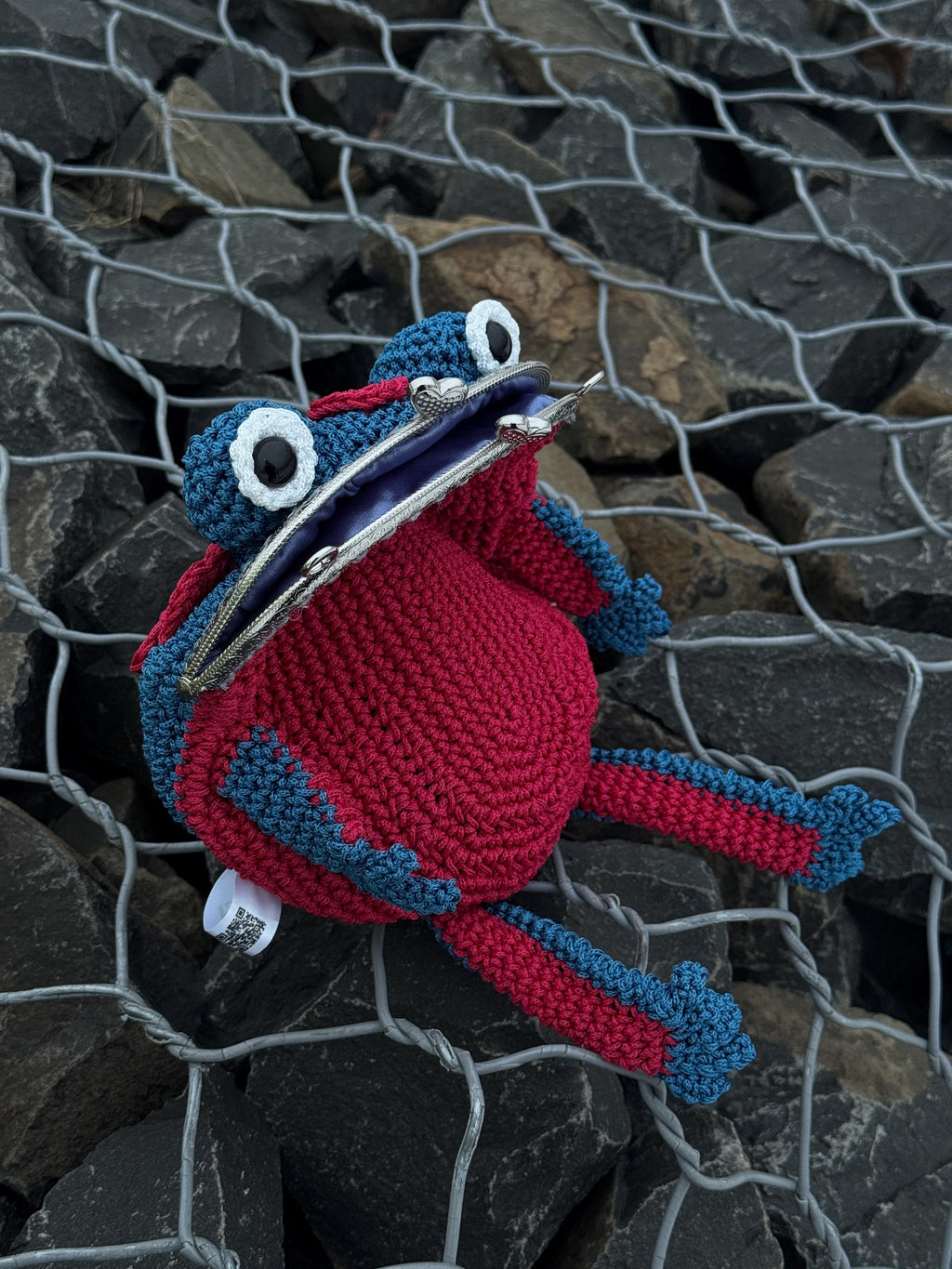 Handmade Frog Purse – A Little Frog Companion for Your Everyday Adventures