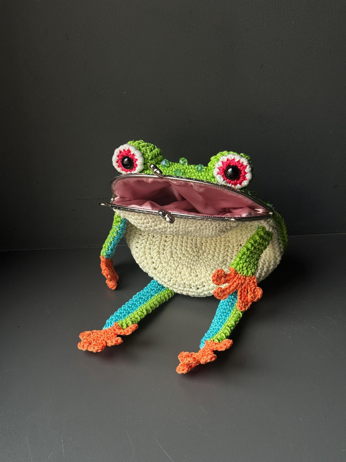 Tree Frog Crochet Bag – Handmade Shoulder & Crossbody Bag
