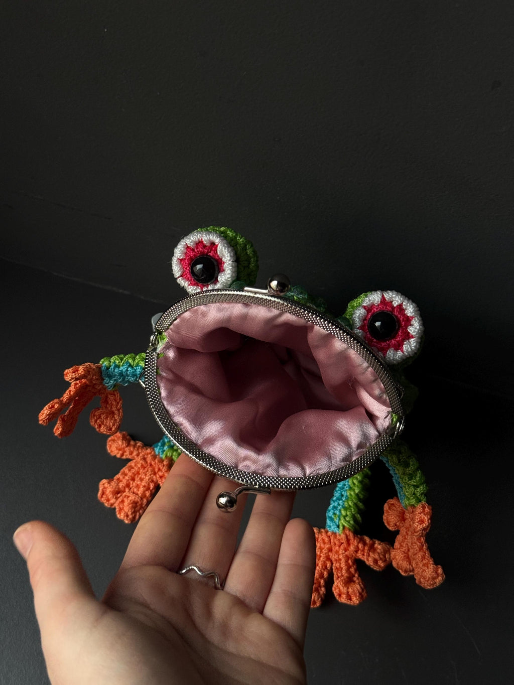 Tree Frog Wallet — Crocheted Tree Frog Purse for Cards, Cash & Makeup Essentials