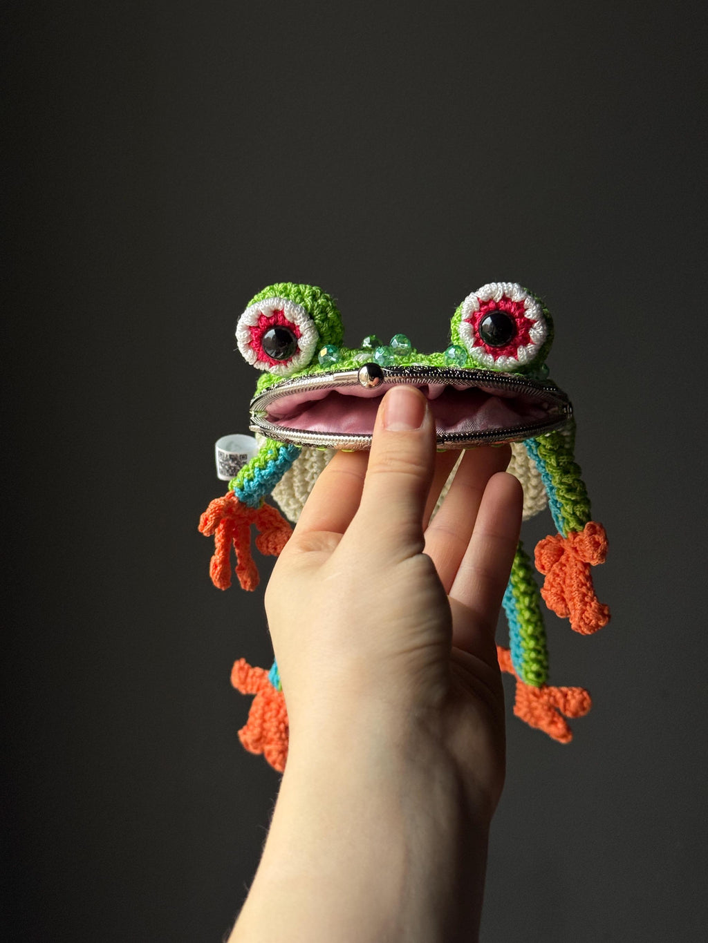 Tree Frog Wallet — Crocheted Tree Frog Purse for Cards, Cash & Makeup Essentials