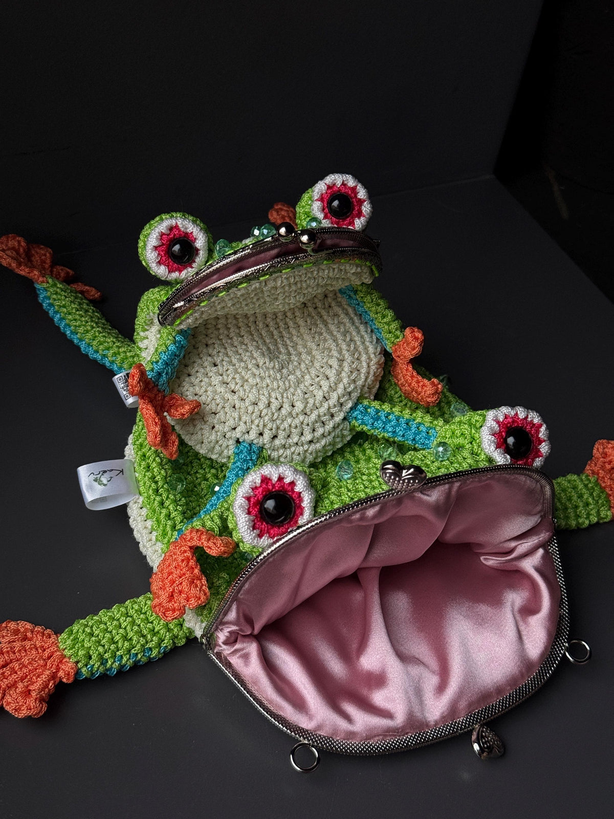 Tree Frog Wallet — Crocheted Tree Frog Purse for Cards, Cash & Makeup Essentials