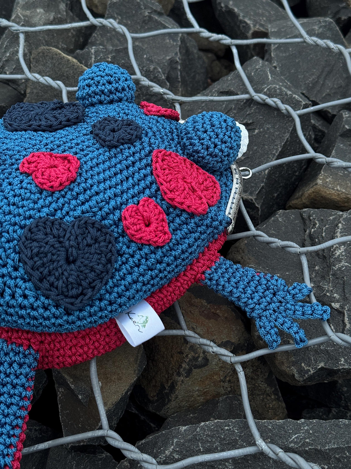 Handmade Frog Purse – A Little Frog Companion for Your Everyday Adventures