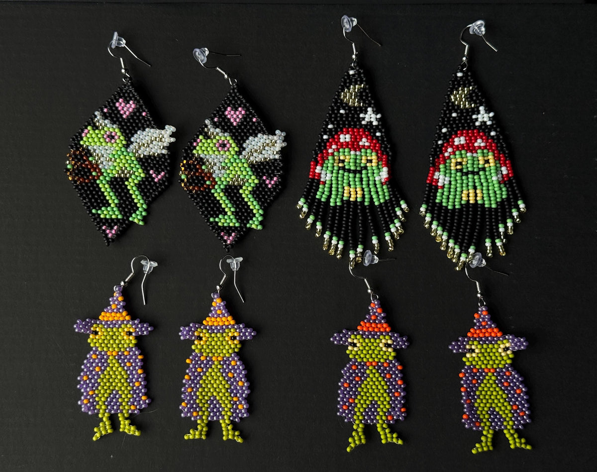 Beaded Frog Earrings – Handmade Goblincore Toad Jewelry, Witchy Cottagecore Seed Bead Statement Earrings, Unique Frog Lover Gift