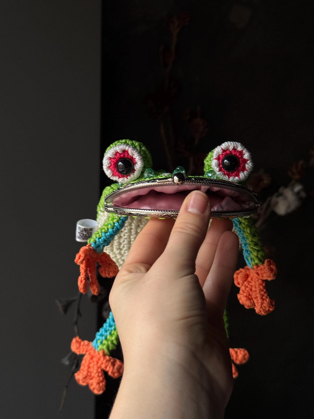 Tree Frog Wallet — Crocheted Tree Frog Purse for Cards, Cash & Makeup Essentials