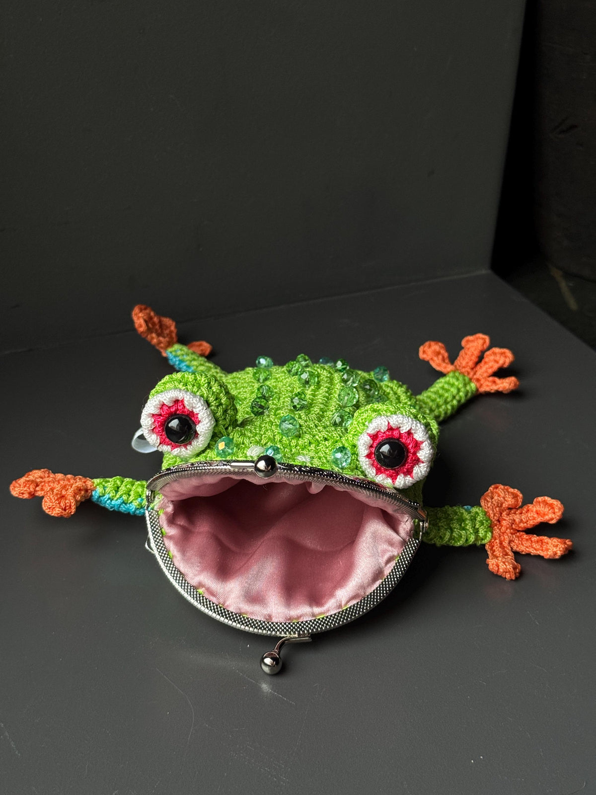 Tree Frog Wallet — Crocheted Tree Frog Purse for Cards, Cash & Makeup Essentials