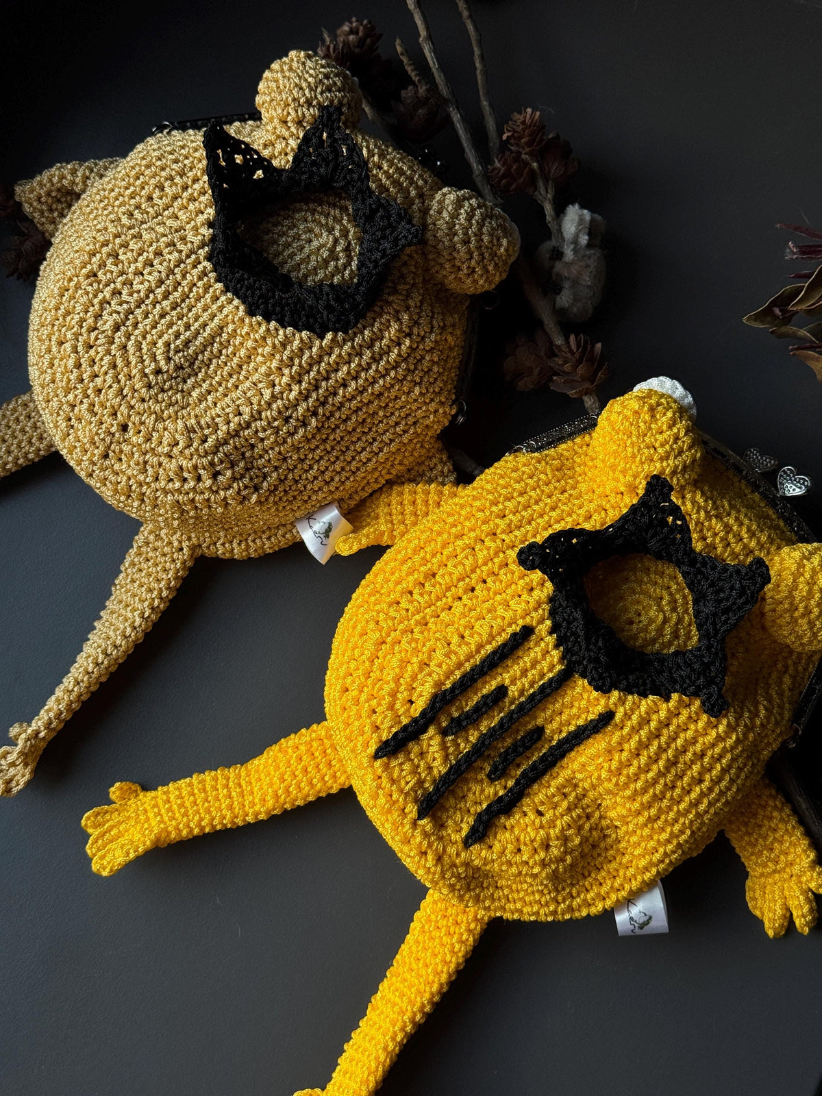 Crochet Frog Bag – Yellow Frog Purse with Black Crown – Kawaii Handmade Animal Bag – Frog Gift – Cute Coin Purse