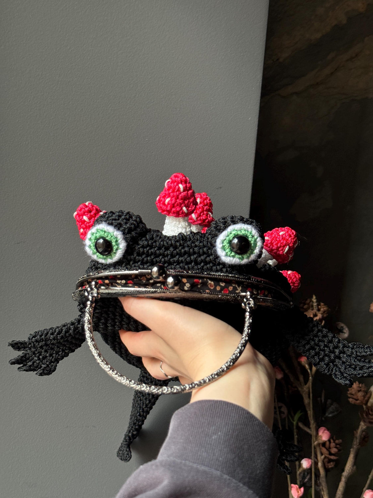 Forest Frog Bag — Goblincore Crochet Toad Purse with Mushrooms — Cottagecore Crossbody — Handmade Kaeru Frog Bag