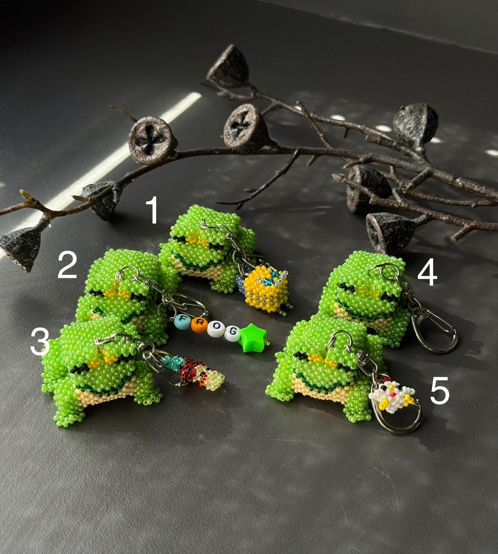 Handmade Beaded Frog Keychain, Cute Frog Charm, Frog Keyring, Gift for Frog Lovers
