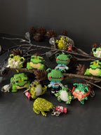 Handmade Beaded Frog Keychain, Cute Frog Charm, Frog Keyring, Gift for Frog Lovers