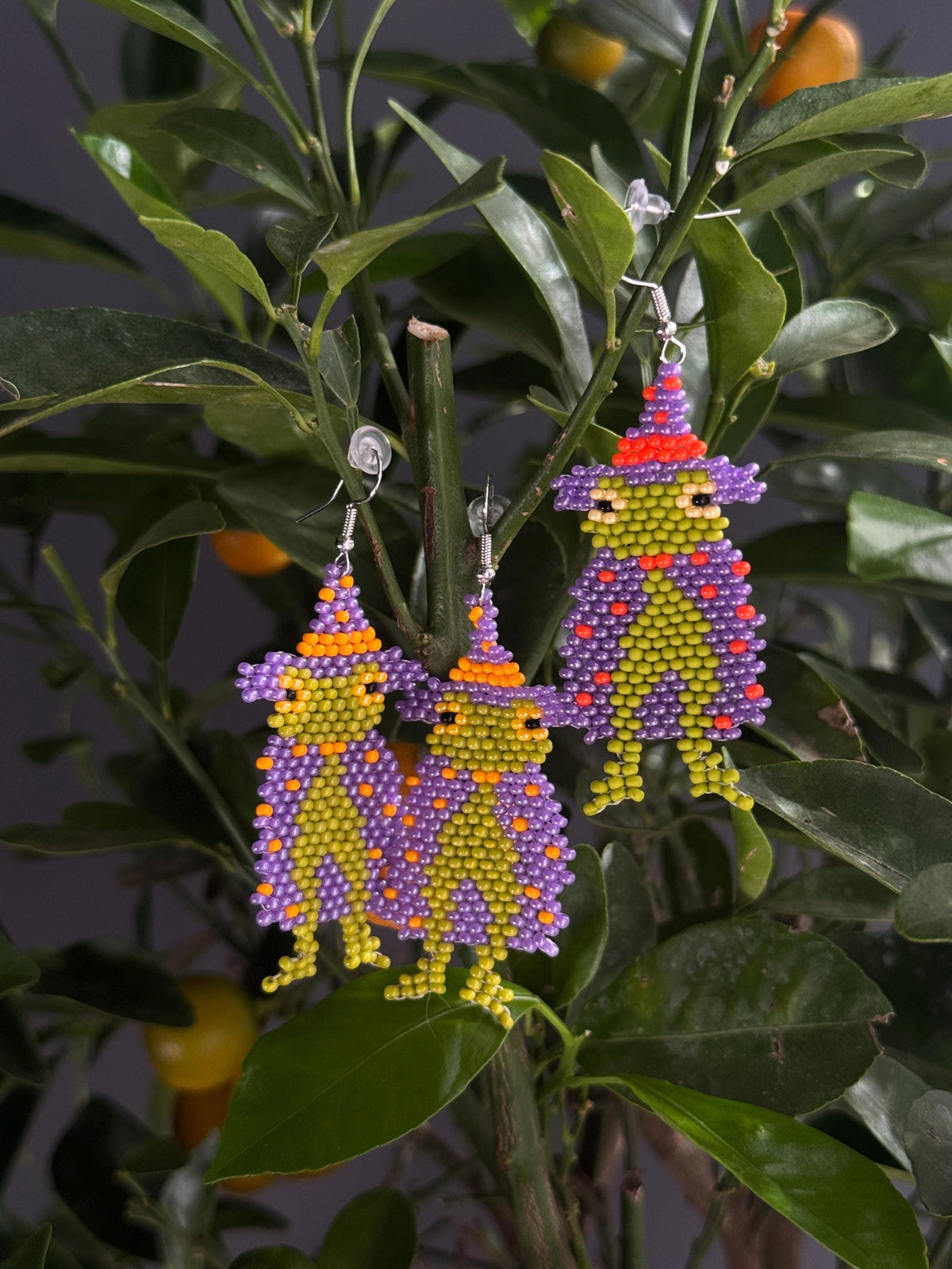 Beaded Frog Earrings – Handmade Goblincore Toad Jewelry, Witchy Cottagecore Seed Bead Statement Earrings, Unique Frog Lover Gift