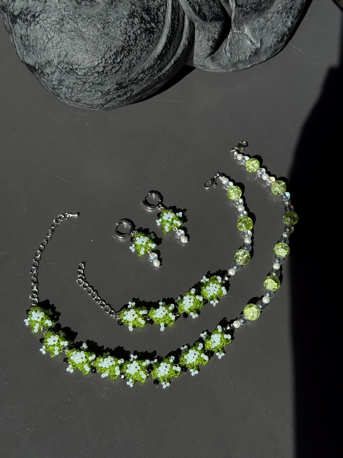 Beaded Frog Jewelry Set – Green Frog Necklace, Bracelet & Earrings