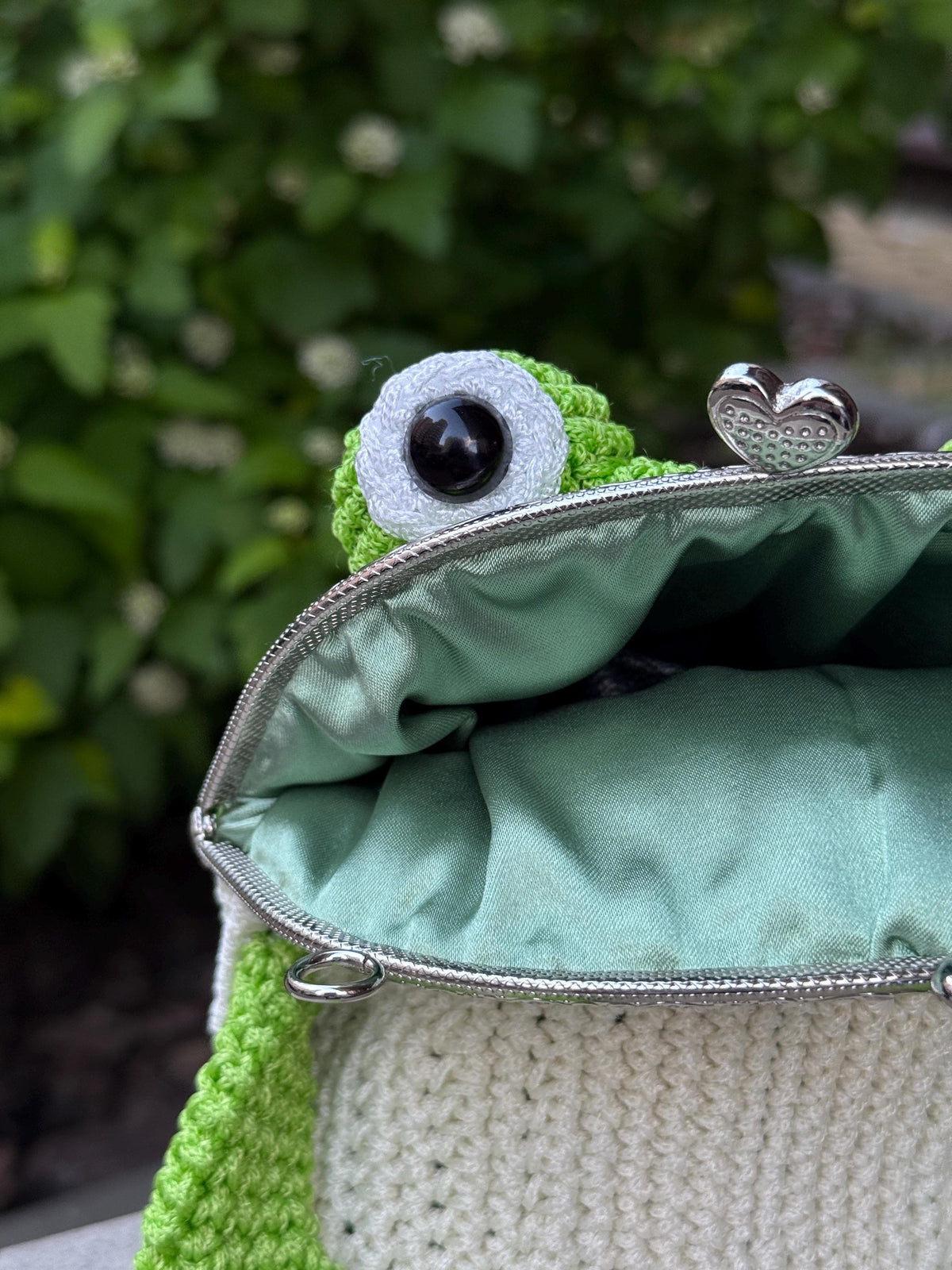 Green Frog Purse with Flowers and Leaves – Crochet Frog bag