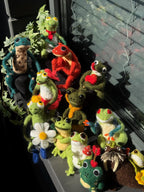 Needle Felted Frog Figurine, Handmade Wool Frog Sculpture, Collectible Frog Decor, Felted Animal, Cottagecore Shelf Decor