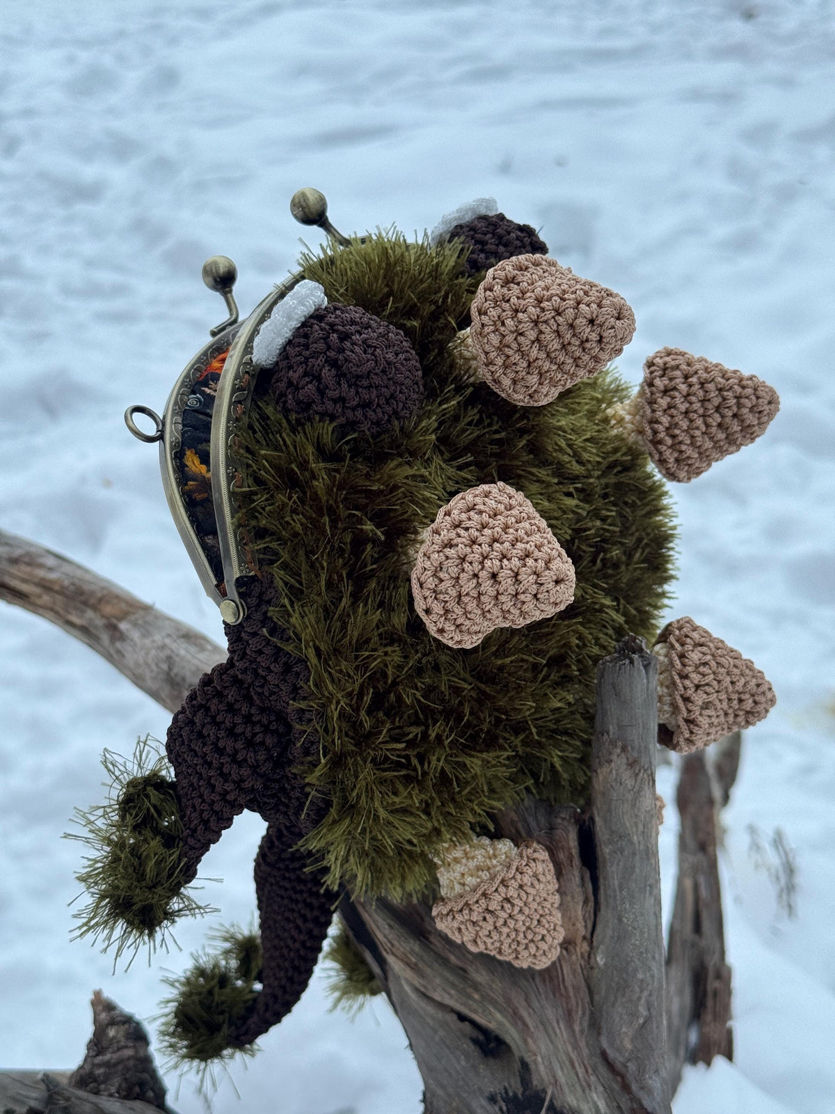 Forest Frog Bag — Goblincore Crochet Toad Purse with Mushrooms & Moss — Cottagecore Crossbody — Handmade Kaeru Frog Bag