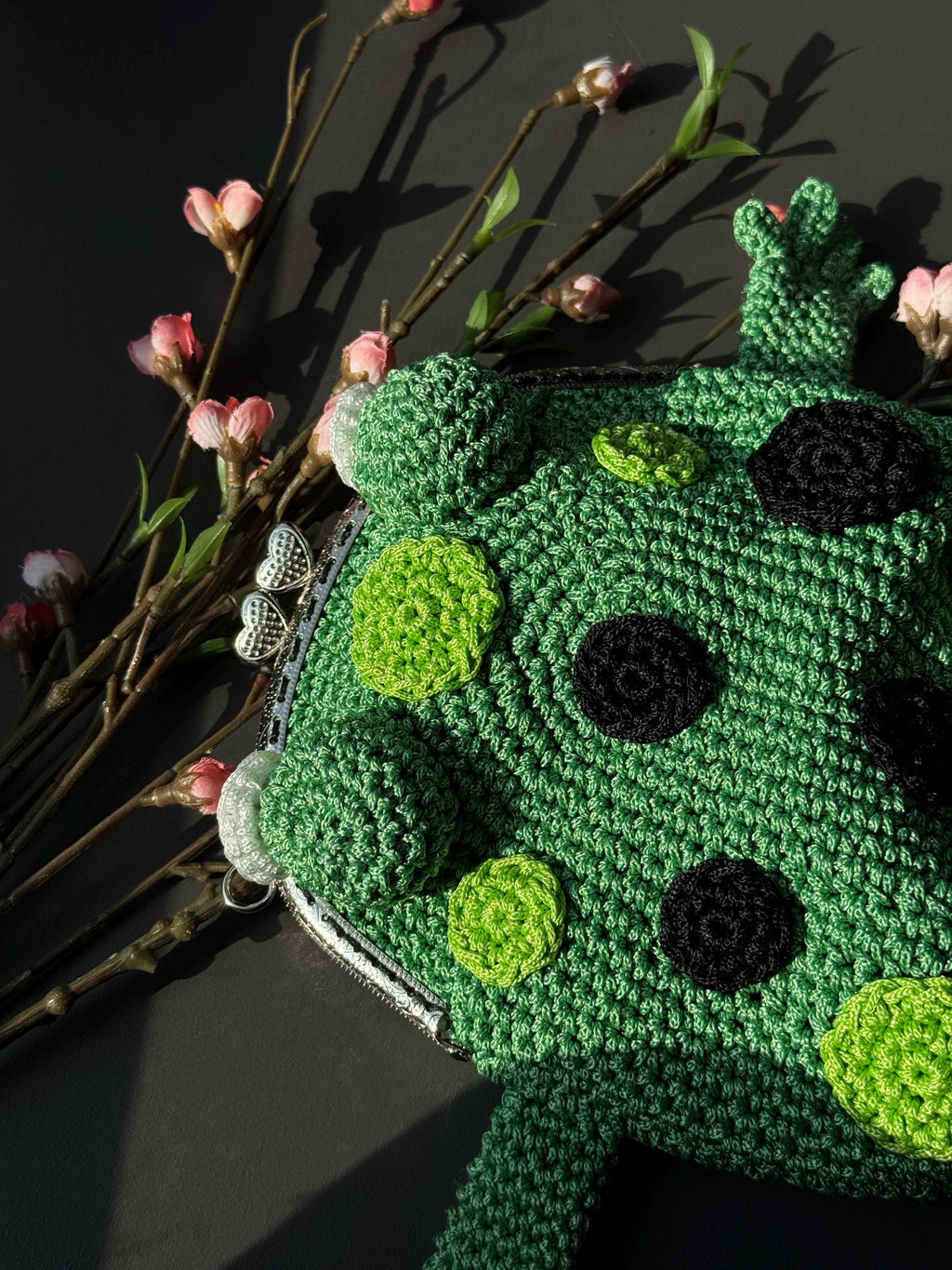 Poison Dart Frog Purse – Frogcore Bag | Handmade Gift